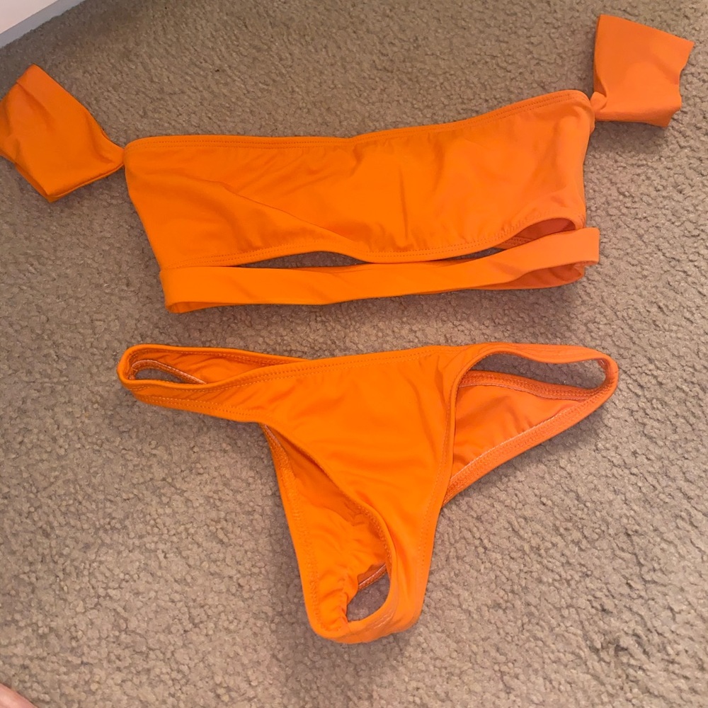 Hot Miami Stiles bikini in orange